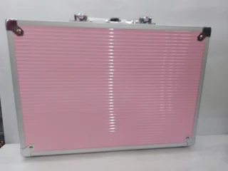 کیف آرایشی با وسایل کامل سامسونتی بچه گانه